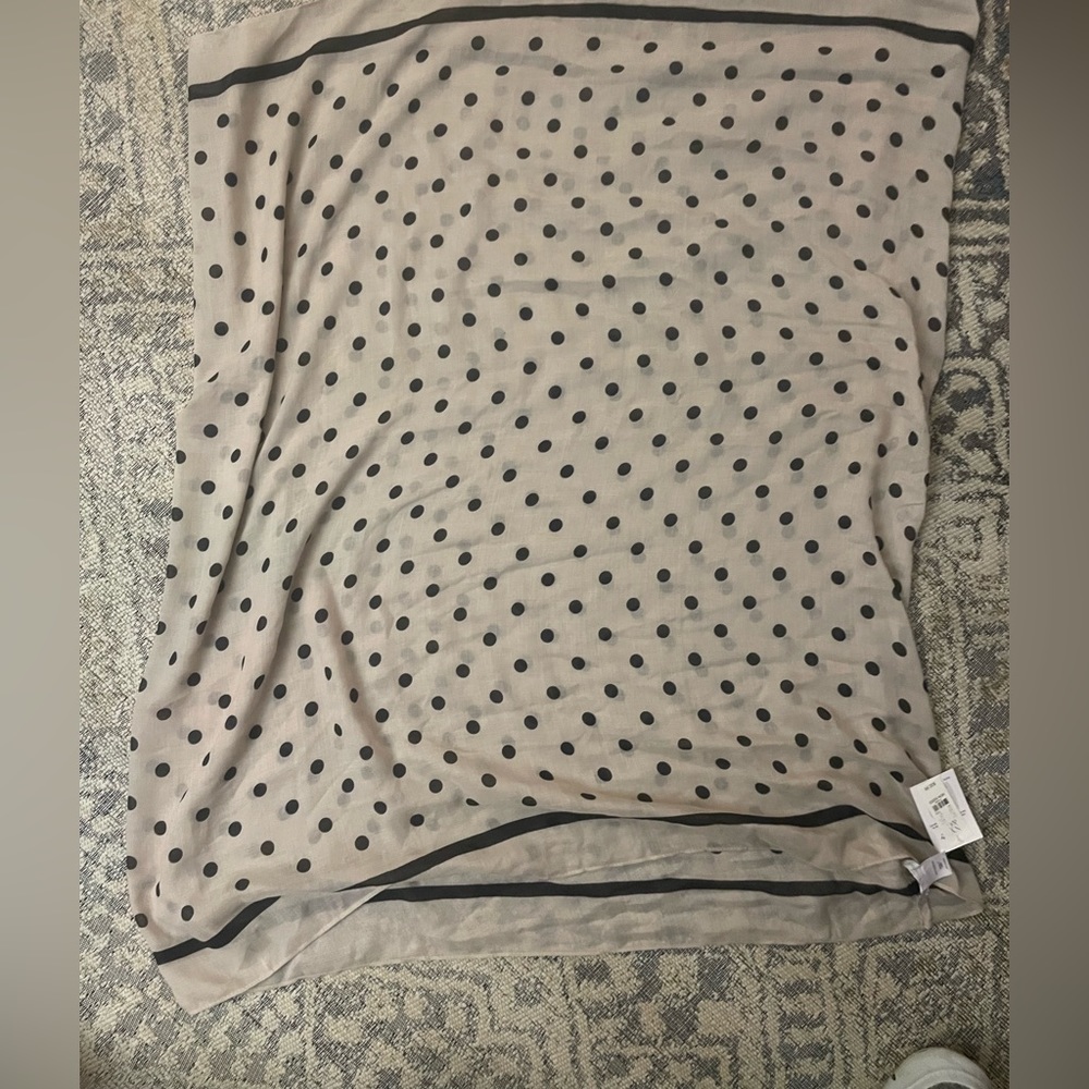 Scarf. NY & Co new with tag